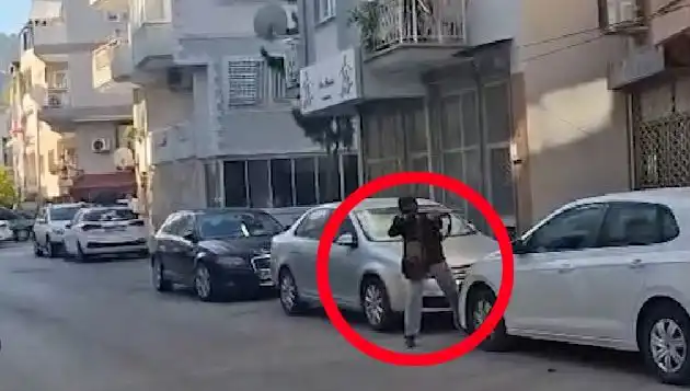 İzmir’de Korkunç Anlar: Saldırganla Çatışma ve Sonrası