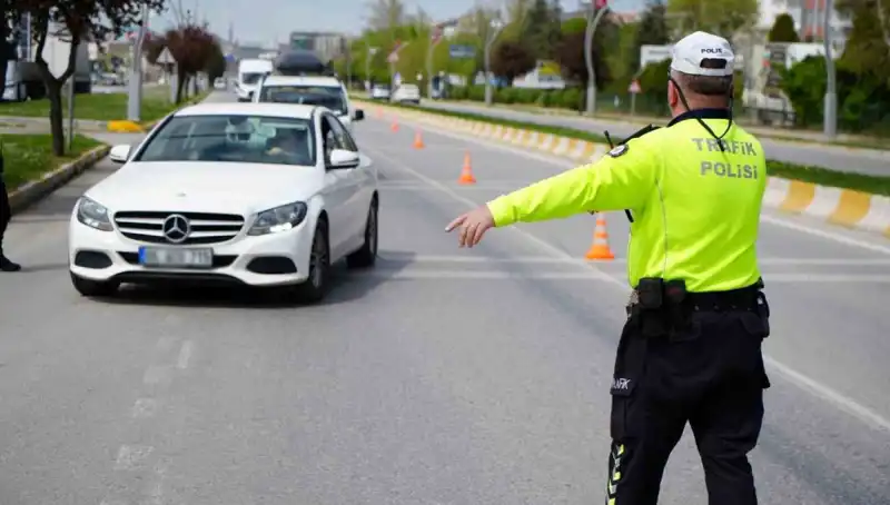 2025 Trafik Cezalarında Şok Artış! Yeni Düzenlemeler Neler Getiriyor?