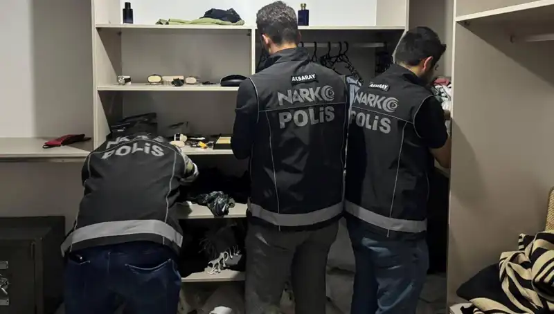 Uyuşturucu Operasyonunda F Serisi Dolar Ele Geçirildi: Detaylar Ortaya Çıktı!
