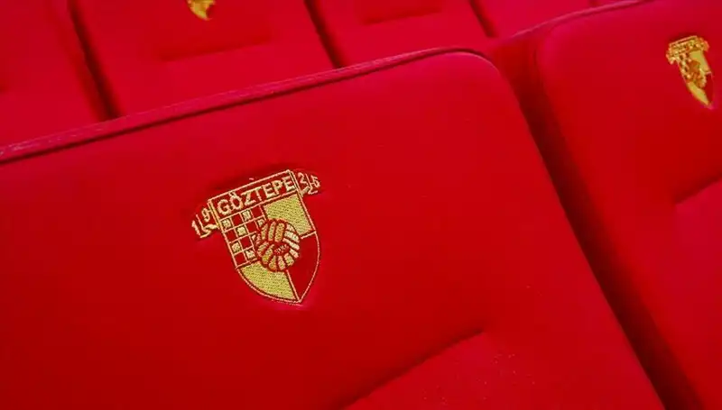 Göztepe, Junior Olaitan ile Yeni Bir Dönem Başlatıyor!