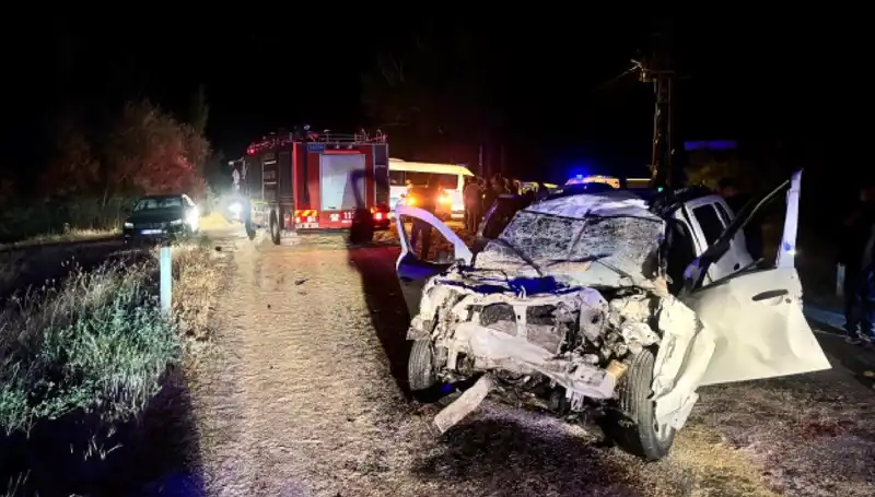 Ciple Traktör Çarpışması: 5 Kişi Yaralandı, Kaza Anının Detayları Şok Etti