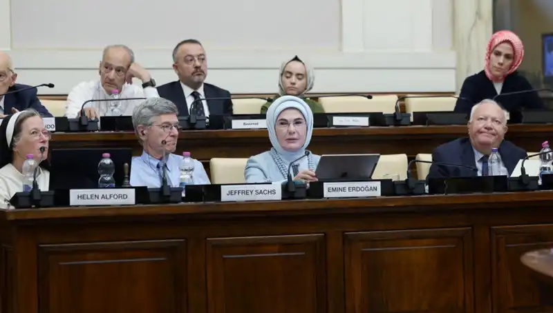 Emine Erdoğan, Vatikan’da Dünya 5’ten Büyüktür Mesajını Vurguladı