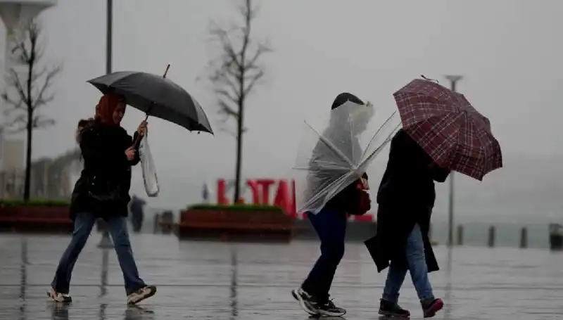 İki Bölgeye Kuvvetli Sağanak Uyarısı: Hazırlığınızı Yapın!