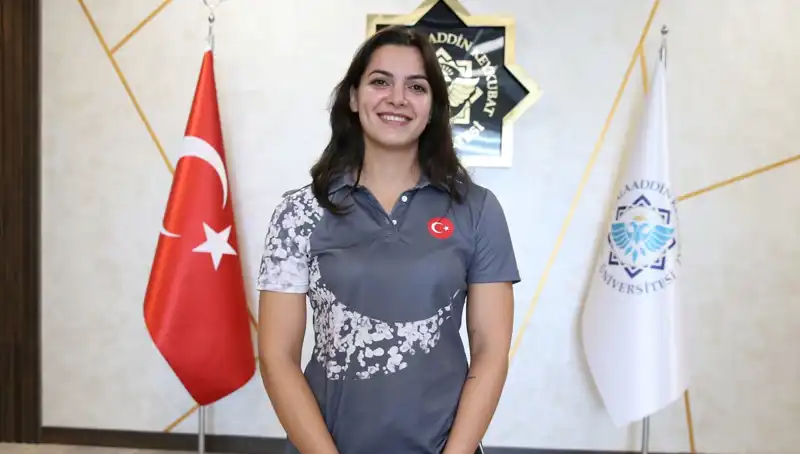 Esra'nın Altın Madalya Yolu: Dünya Şampiyonluğuna Giden İnanılmaz Mücadele