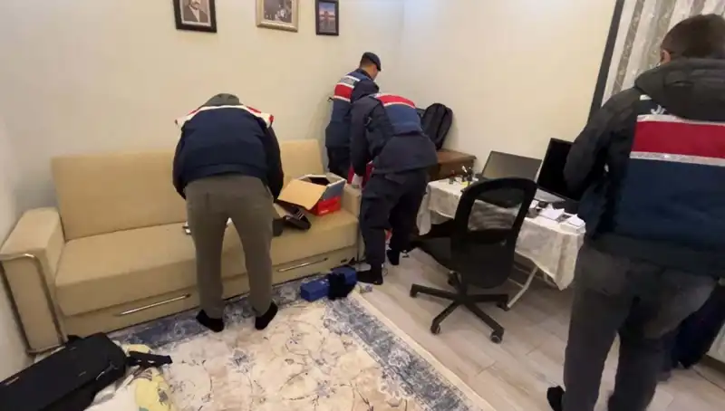 Türkiye’nin 11 İlinde DHKP-C Operasyonları: 30 Gözaltı ile Çökertildi