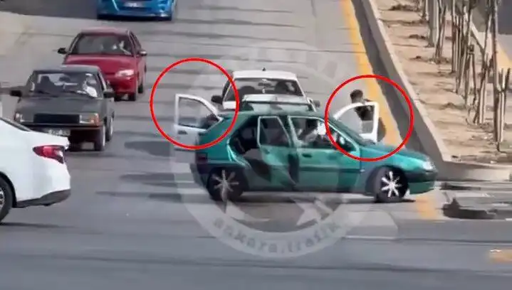 Trajik Olay: Trafikte Bıçaklı ve Kılıçlı Saldırıya Gözaltı Gerçekleşti