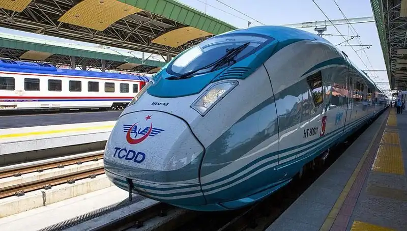 TCDD Tren Makinisti Alımı: 140 Kursiyer İçin Başvurular Başladı!