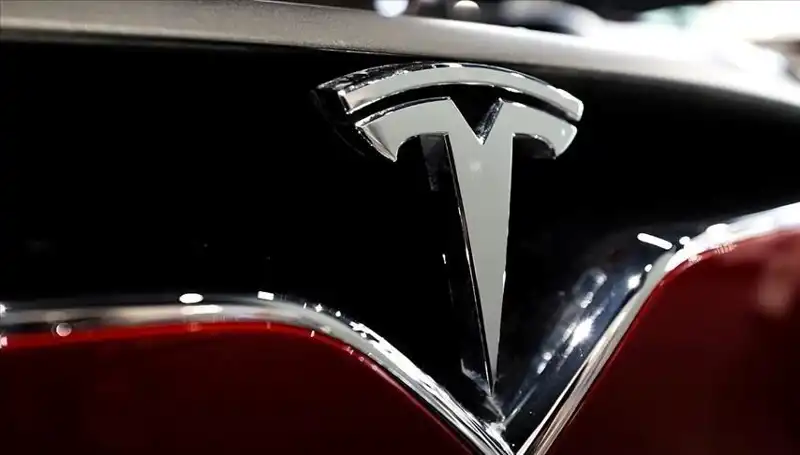 Tesla'da Ucuz Model Tartışmaları ve FSD Beklentileri Karşı Karşıya!
